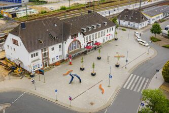 Exklusive Einblicke: Baustelle am Bahnhof